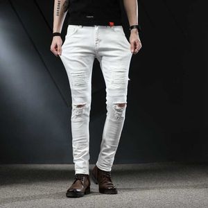 Jeans masculinos Primavera Summer Summer Men Slim Men Stretch Moda Skinny Ripped Hole Streetwear Male Locomotive Denim Troushers 220923