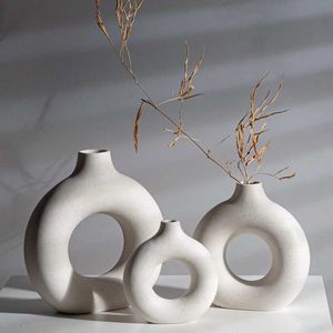 Vases Vilead Black Circular Hollow Ceramic Vase Donuts Nordic Flower Pot Home Decoration Accessories Office Living Room Interior Decor 0924