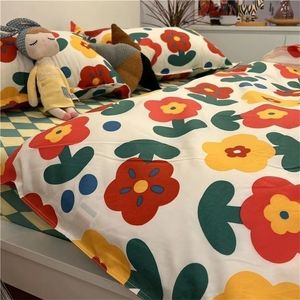 Set di biancheria da letto Set di fiori spezzati in stile coreano Copripiumino 200x220 Coppia Lenzuola complete Copripiumino per camera da letto king size queen per la casa 220922