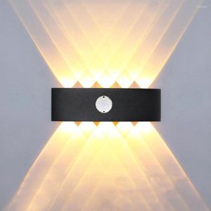 Duvar lambası Nordic LED su geçirmez dış aydınlatma alüminyum pir hareket sensörü ışığı AC85-265V Bahçe Sundurma Sconces Fixture