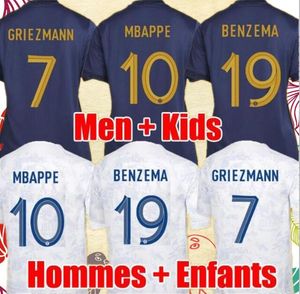 Maillots de 2022 Koszulki piłkarskie Puchar Świata francuskie benzema koszule piłkarskie mbappe griezmann pogba kante maillot stóp zestaw