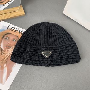 Beanie Caps Winter Handmade stickad hatt inverterad triangeletikett Trendig enkel display graciös hatt litterära hattar