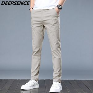 Calça masculina homens diariamente calças casuais esbeltas calças elásticas respiráveis ​​para homens primavera de outono de rua khaki calças masculino 2838 220927