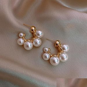 Hoop Huggie Elegant Celebrity Metal Inlaid Pearl Earrings For Woman Fashion Jewelry Wedding Party Girls 3435 Q2 Drop Delivery 2021 DH DHB8N