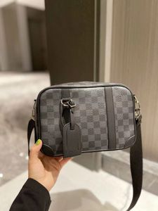 Sirius Damier Infini Onyx Deri Omuz-geri Messenger Çanta N45286 Lüks Tasarımcı Omuz Erkek Moda Sırt Çantası Gençlik Tramp Messenger Çanta