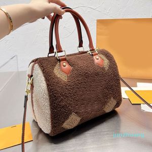 Designer -Wool Handbags Tote Bag Shoulder Bucket Handbag Women Crossbody Bags Leather Material Removable Leather Strap Zipper Pocket Fashion Old Flower