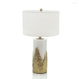 Table Lamps Nordic Led Crystal Lamp Green Ceramic Tafellamp Feather Bedside Swan Desk White Horse Bedroom