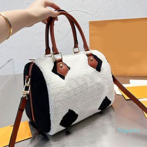 Zimowa poduszka Crossbody torba damska torebka duże ramię torba typu worek moda litery pasek uchwyt zamknięcie na zamek błyskawiczny złoty sprzęt