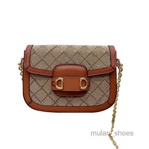 2022 Bolsas de noite Hot Drill Bolsa de lona Moda Bolsas de ombro Bolsas crossbody femininas Vintage Metal Cadeia Quadrada Aba Hasp Carteira Celular Bolso Totes Bolsas