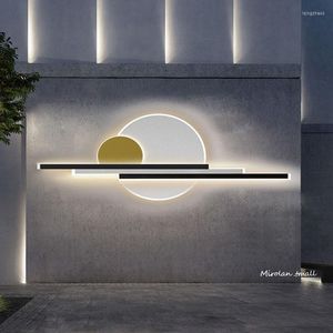 Illuminazione esterna IP65 Lampada da parete a LED impermeabile Lampada da giardino moderna per portico Luci color oro 110V 220V Apparecchio di illuminazione