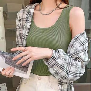 Womens Designers T Shirts Sleeveless Woman Vests Summer Tees Vest Short Shirt Ice Silk Tops men