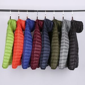 Piumino da uomo Parka da uomo Piumino invernale da uomo Piumino ultraleggero con cappuccio soffice Piumino da uomo portatile antivento caldo Parka Abbigliamento da uomo 5xl 6XL 220928