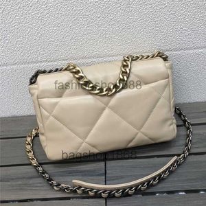 Designerväskor 19 Kedjeväska Kuddväska Handväska Mode Klassisk One Shoulder Messenger Fårskinn Square Galler Damväska i äkta läder Lyx Skräddarsydd