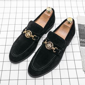 Loafers Solid Shoes Classic Color Men Faux Suede Small Flying Insect Metal Decoration Fashion Business Casual Wedding Party Daily 45