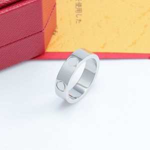 M￤n pl￤terade guldring ￤lskar lyxiga smyckesdesigners kvinnliga br￶llopsengagemang par Valentine Day Popul￤ra unisex skruvringar