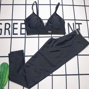 23ss Designer Womens Tracksuits Bikini Swimsuits 2 Piece Pants Set Vest Shorts Summer Fashion Sweatshirt Slim Breathable Fitness Outfits s-xl