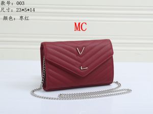 デザイナーラグジュアリートート有名なショルダーバッグトート財布ハンドバッグメッセージバッグCluth Brand Classic Crossbody Pu Leather Wallet荷物＃003シルバーチェーン23cm hgtrjnuyk