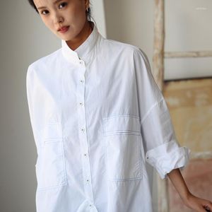 女性のブラウスMicoco C3221C長い白いシャツの女性の後の短い前のシンプルな気質の輝かしいラインポケット