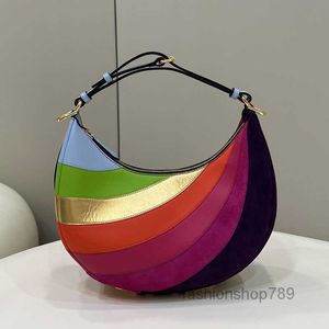 Bolsas de noite Moon New Leather Meia Underarm Crescent Bag Patchwork Color Incrusted Leathers Handbags Shoulder Bags Iridescence Ladies LettersMu