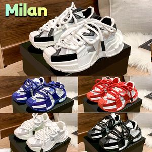 Tasarımcı İtalya Sıradan Ayakkabı Karışık Malzeme Uzay Spor Ayakkabı Milan Üçlü Beyaz Siyah Kırmızı Kraliyet Mavi Moda Kadın Konfor Platformu Spor Eğitmenleri Spor Sneaker Us 5-10