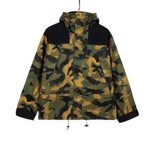 Wersja USA Męska kurtka szturmowa kombinezon na zewnątrz kamuflaż alpinistyczne narciarstwo wodoodporne Kurtki z kapturem Man Projektant Hoodie Women Zipper Cardigan Coat