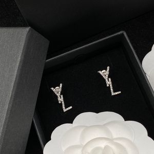 Diamentowe kolczyki stadninowe projektant biżuterii Srebrna kolczyka dla Lady Women Party Studs Hoops Wedding Embagmuin for Bride Box