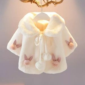 Päls baby flicka kappa ytterkläder vårens höst spädbarn cape jumpers mantel imitation päls småbarn barn cardigan poncho kläder 220927