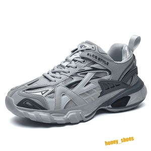 Neuankömmling Luxus-Designer-Leichtathletik 3.0-Turnschuhe Mann-Plattform-Freizeitschuhe Weiß Schwarz Netz Nylon bedrucktes Leder Sportschuhe Triple S Gürtel 36-45 H27