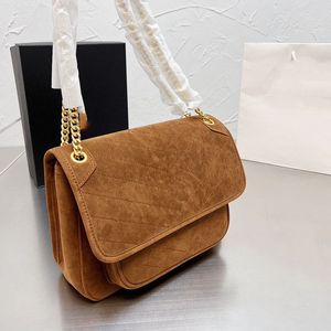 Designer Borsa a tracolla Niki Vera pelle Donna Cross Body Sotto le ascelle Borse a busta Borsa a mano Suede Grind arenaceous Lettere di moda Cinghie regolabili