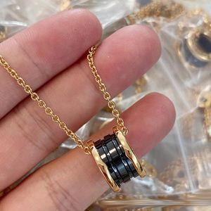 Women Pendant Necklaces Rose Gold Ceramic Couple Clavicle Chain Luxury Designer Jewelry
