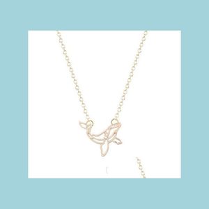 Pendant Necklaces Hollow Out Whale Fish Pendant Necklace For Women Girls Elegant Dolphin Necklaces Ladies Fashion Jewelry Nice Party Dhqef