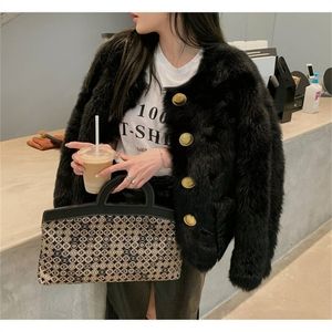 Womens Fur Faux Winter Thicken Warm Jacket Coat Women Casual Fashion Overcoat Fluffy Cozy Loose Outerwear High Quality D17 220929