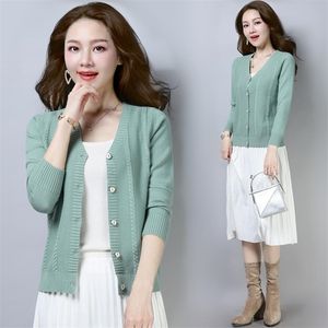 Kvinnors stickor Tees Fashion Spring Cardigan Women Elegant Solid Single Breasted Sticked Casual Korean Style Topps V Neck Sweater Coat 220929