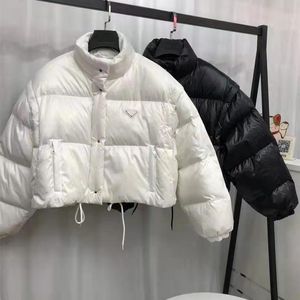 Daunenjacke, kurzer Designer-Wintermantel mit abnehmbaren Ärmeln