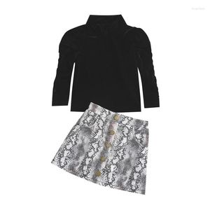 Шуфля наборы детей детские девочки повседневная одежда с двумя частями набор черного сплошного цвета водолазки и юбка с печеночной печатью
