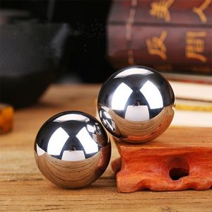 Novelty Games Premium One Pair Chinese Health Balls Baoding Iron Ball Massage For Hand Therapy Exercise and Stress Relief 220930