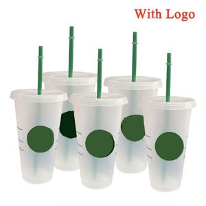 Bicchiere di plastica riutilizzabile da 700 ml per tazze da caffè a colori riutilizzabili con logo in plastica con coperchio per cucina