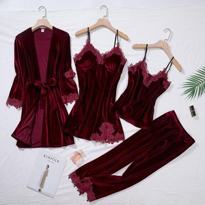 Roupas domésticas Borgonha Velvet Mulheres 4pcs Pijama Terno Velor Kimono Bathrobe vestido de inverno de renda quente túnica