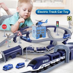 Modellino auto giocattolo magnetico del treno pressofuso Pista da corsa ferroviaria Set fuoco adatto per regalo educativo per bambini in legno di marca 220930