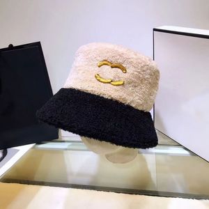 Mens Designer Hats Fashion Luxury Bucket Hat Golden Letter Tryckt Wool Winter Street Cap Casual Bonnet Sport Kvinnor Monterade platt m￶ssor Top