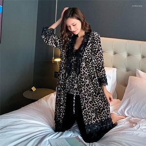 Ev Giyim Kadife 3pcs Pijama Takım Kadın Leopard Nightyrobe Set Seksi Velvet Placow Gusingerie Nightgown Sonbahar Kimono Elbise