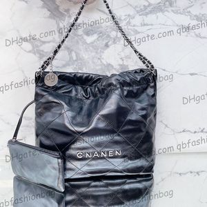 22 Lareg/Small Oil Wax Leather Shopping Bags Silver Metal Hardware Shourdred Handbags with Luxury Designer Outdoor Saoche Purse 33x32cm/30x30cm