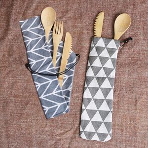 Dinnerware Define utensílios reutilizáveis ​​de talheres de bambu com talheres de gente de viagem de bolsa de armazenamento conjunto de colher de camping de camping