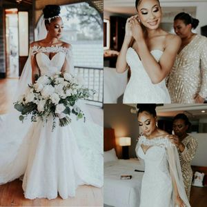 2022 Elegant Mermaid Wedding Dresses African Sweetheart Full Lace Applique Crystal Beads Bride Dresses Chapel Train Bridal Gowns With Cape
