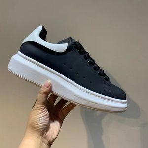 Lyxmärke äkta läder kvinnor plattform casual sneakers höst mode sport vulkaniserade män skor par skor 35-45size