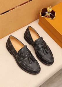 Новая мужская ручная работа подлинная кожаная обувь модная бренда дизайнер дизайнер на классическом бизнес-повседневной обуви.