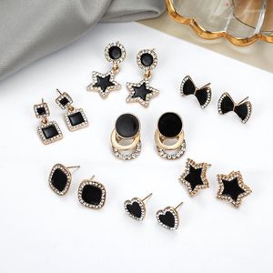Pendientes de tachuelas Joyas de cristal negro para mujeres Men Punk Fashion Small Gold Color redondo Square Bow Geométrico 2022