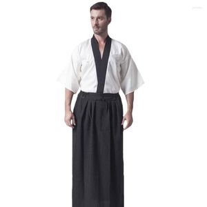 Abbigliamento etnico Vintage Black Japanese Men Warrior Kimono Costume tradizionale Yukata Haori Samurai Stage Performance Taglia unica B-068