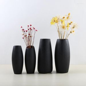 1st Modern Simple Black Color Ceramic Vase Retro Container European Handgjorda hantverk DIY Hemma vardagsrum Trädgårdsdekoration1