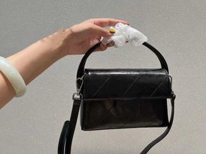 Hochwertige Taschen und Taschen für Damen 2022 neue vielseitige diagonale Umhängetasche mit Lingge-Kette